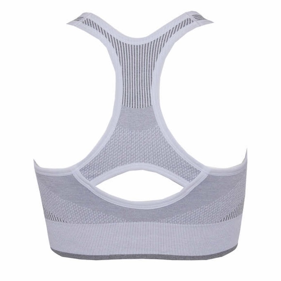 2 Pack - Puma Women's Seamless Sports Bras - New - Picture 7 of 7